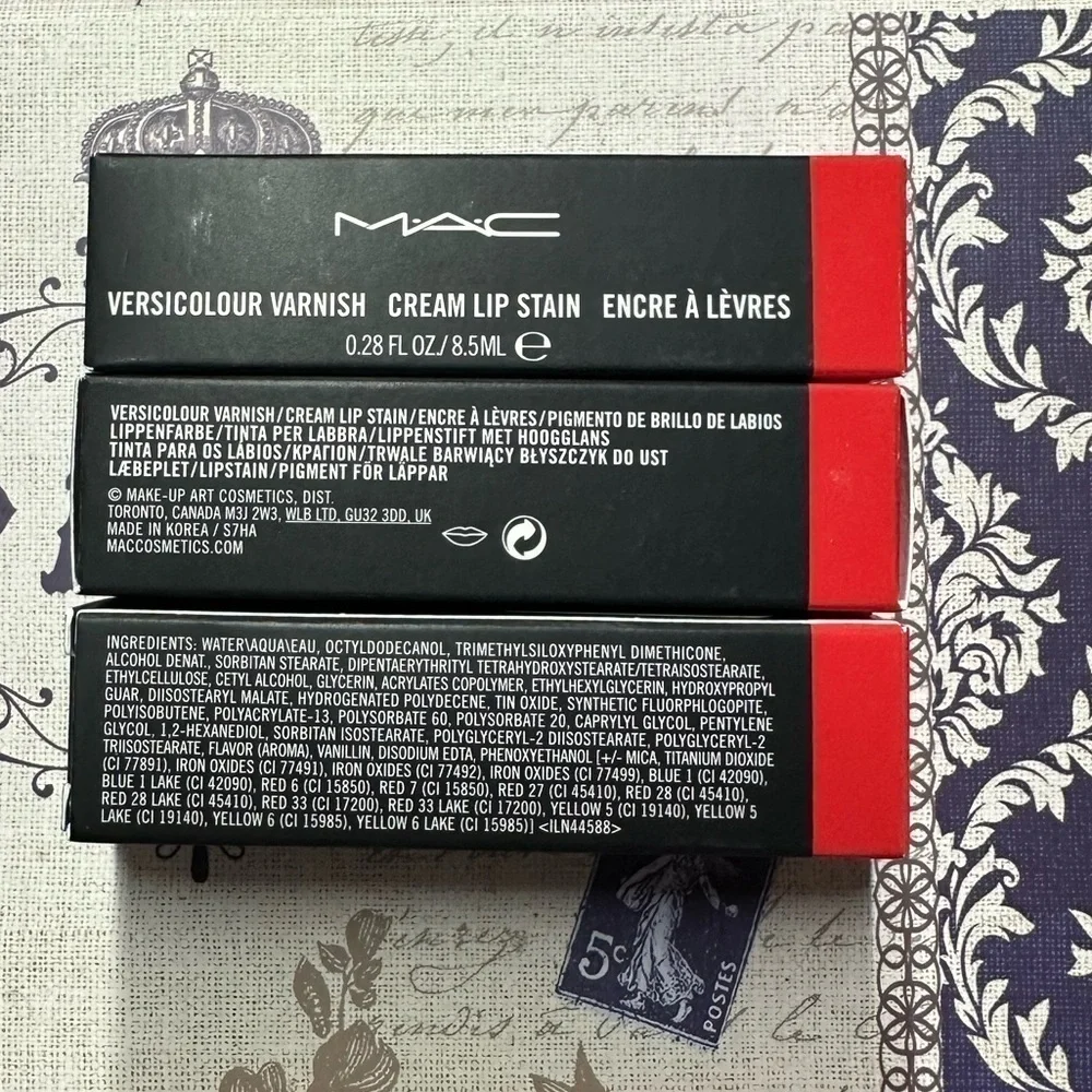 MAC *To The Extreme*. Versicolour Varnish Cream Lip Stain